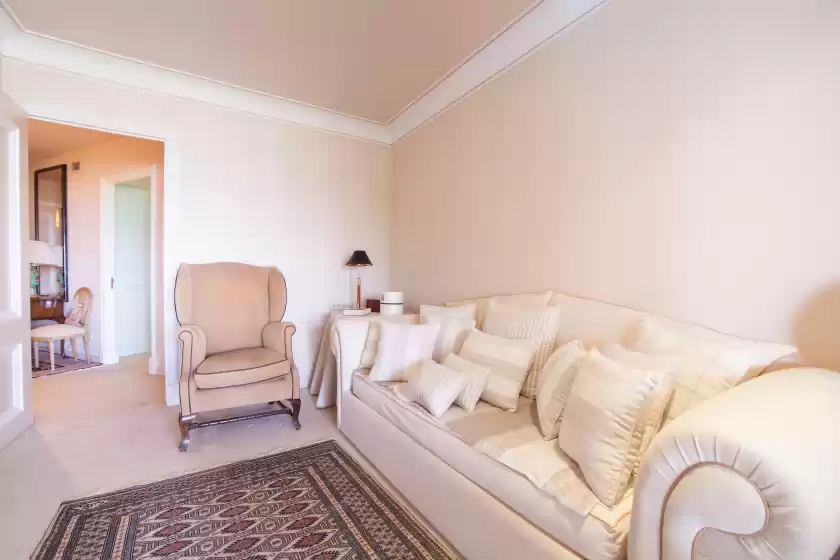 Alquiler vacacional en Villa parisien, Lloseta