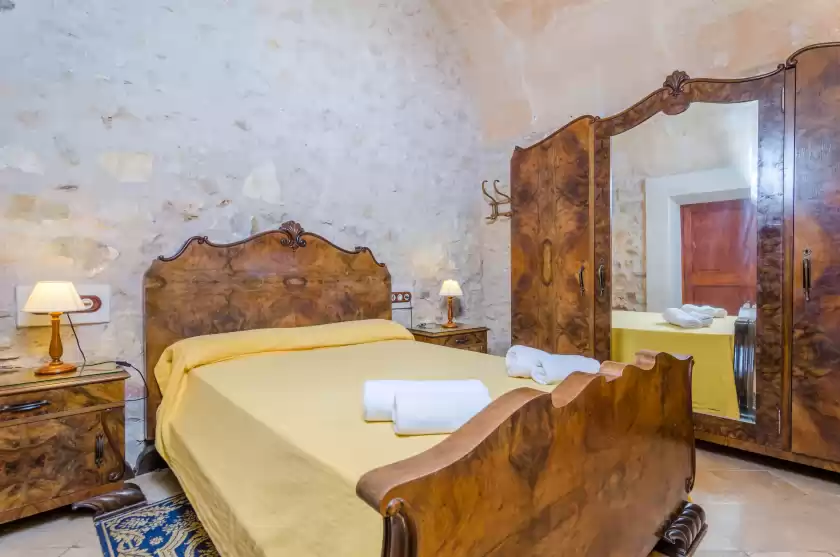 Holiday rentals in Moli den nico, Porreres