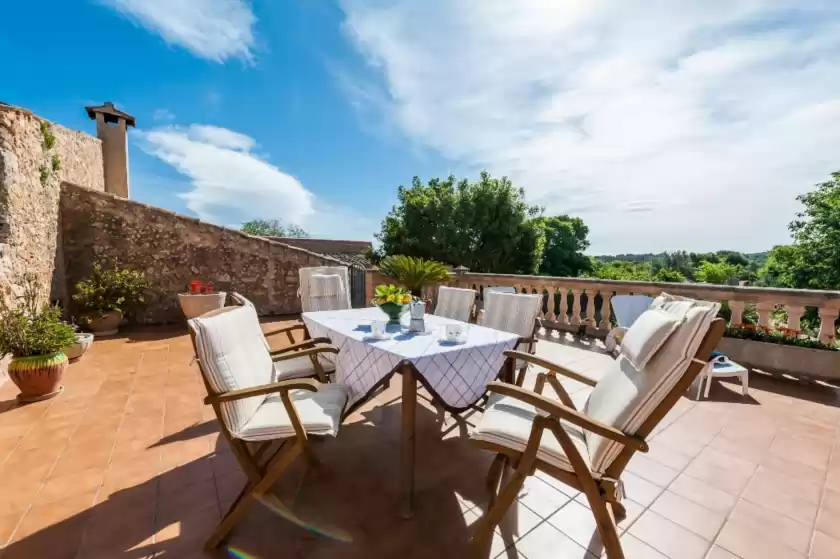 Holiday rentals in Montserrat, Jornets