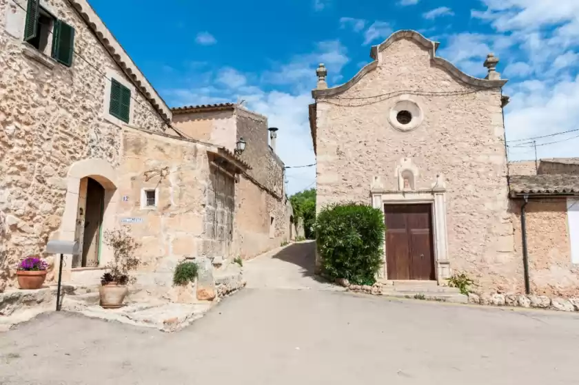 Holiday rentals in Montserrat, Jornets