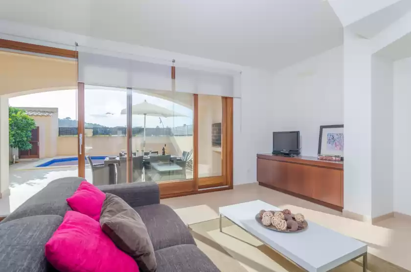 Holiday rentals in Llull, Son Carrió