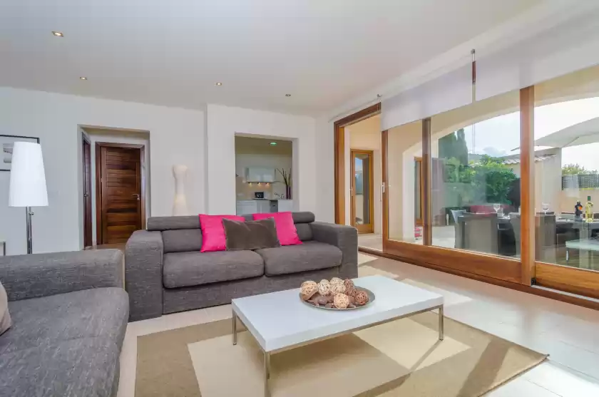 Holiday rentals in Llull, Son Carrió