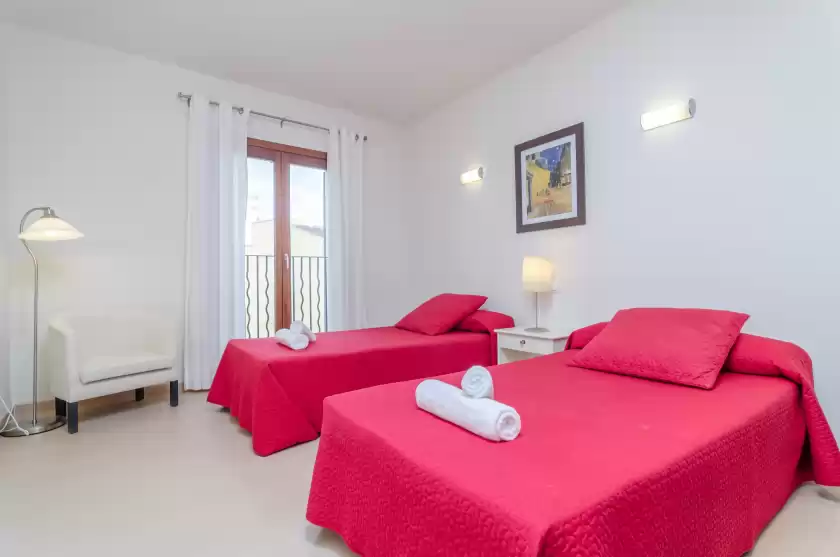 Holiday rentals in Llull, Son Carrió