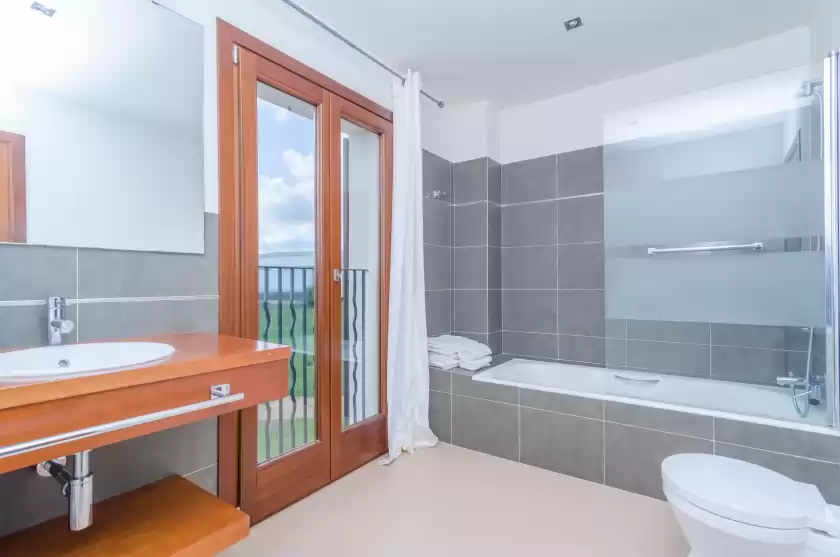 Holiday rentals in Llull, Son Carrió
