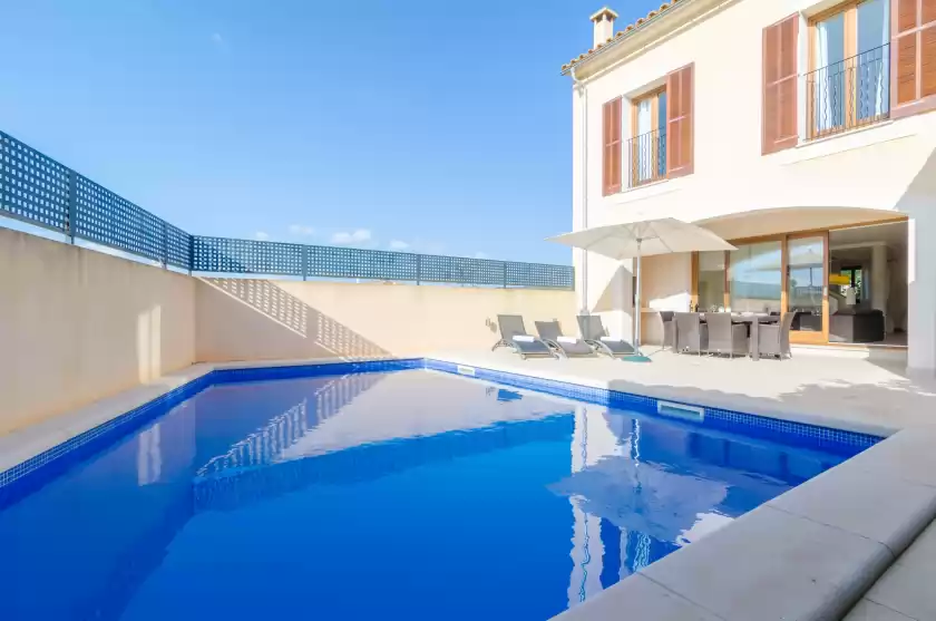 Holiday rentals in Llull, Son Carrió