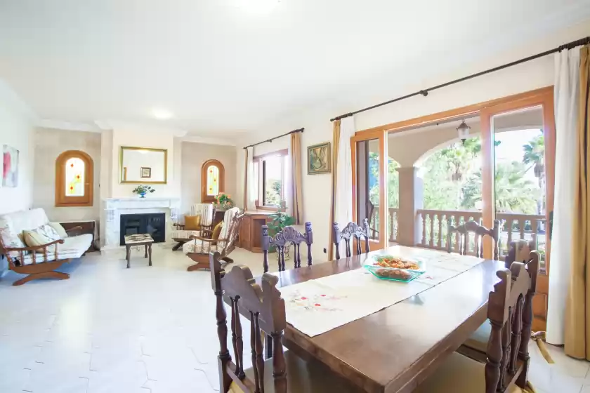 Holiday rentals in Villa esperanza, Platja de Muro