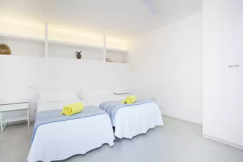 Holiday rentals in Ram de mar, Font de sa Cala