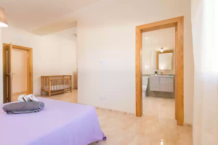 Holiday rentals in Can molina, Cala Anguila-Cala Mendia