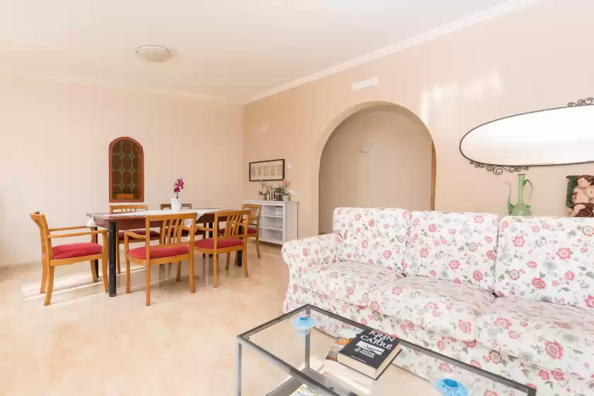 Holiday rentals in Can molina, Cala Anguila-Cala Mendia