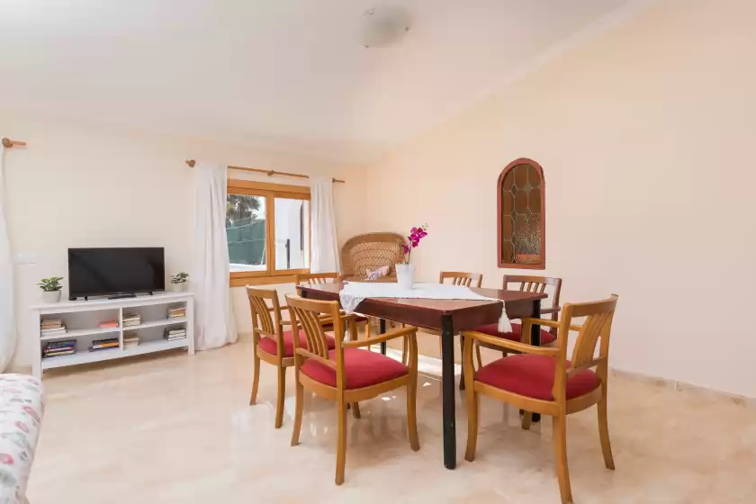 Holiday rentals in Can molina, Cala Anguila-Cala Mendia