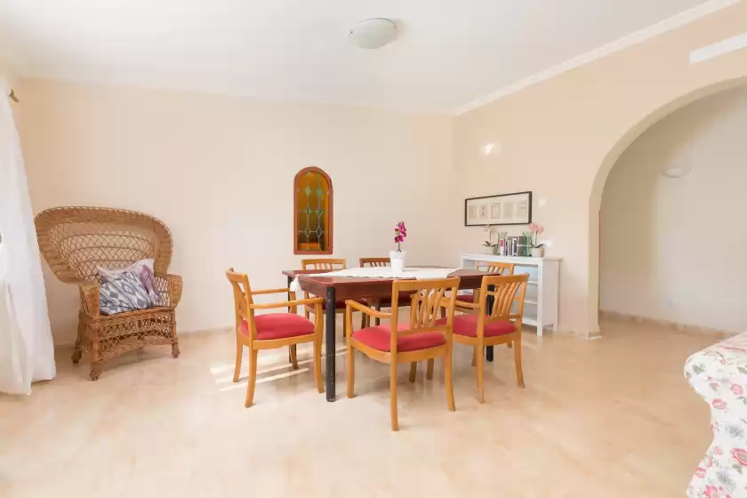 Holiday rentals in Can molina, Cala Anguila-Cala Mendia