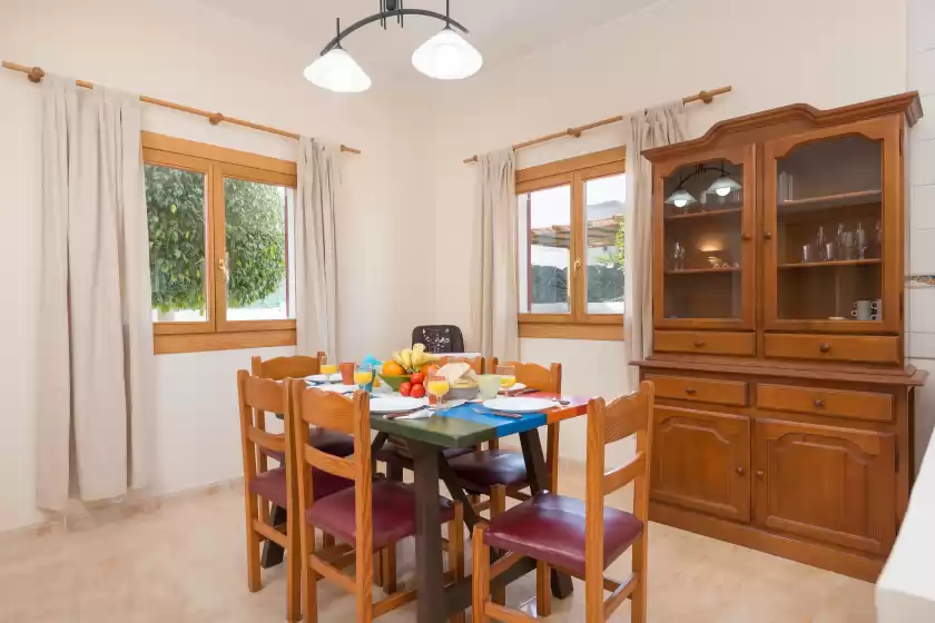 Holiday rentals in Can molina, Cala Anguila-Cala Mendia