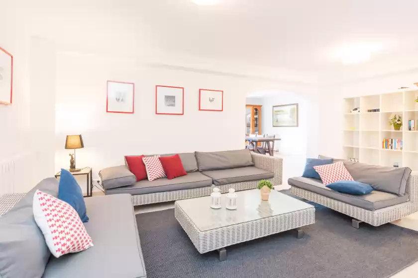 Holiday rentals in Sa trona, Cala Santanyí
