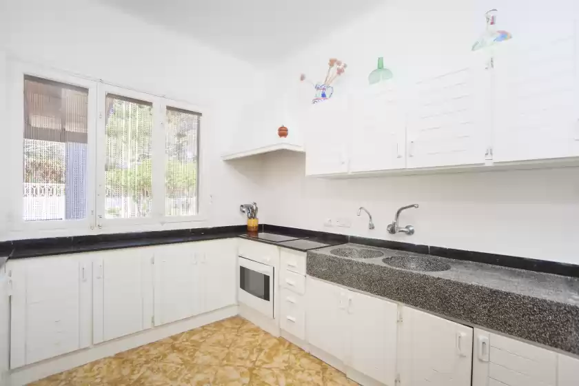 Holiday rentals in Oblades, es Carregador