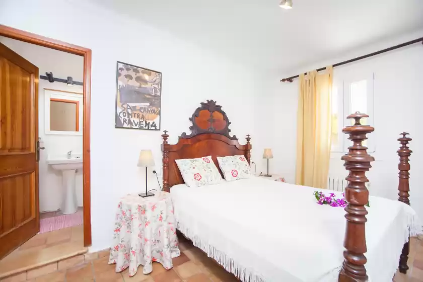 Holiday rentals in Oblades, es Carregador