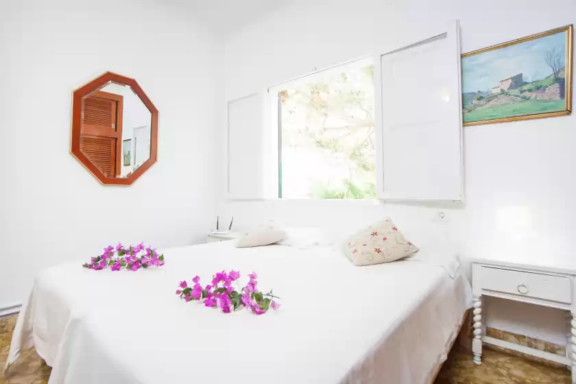 Holiday rentals in Oblades, es Carregador