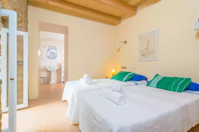 Holiday rentals in Nargonyana, Artà