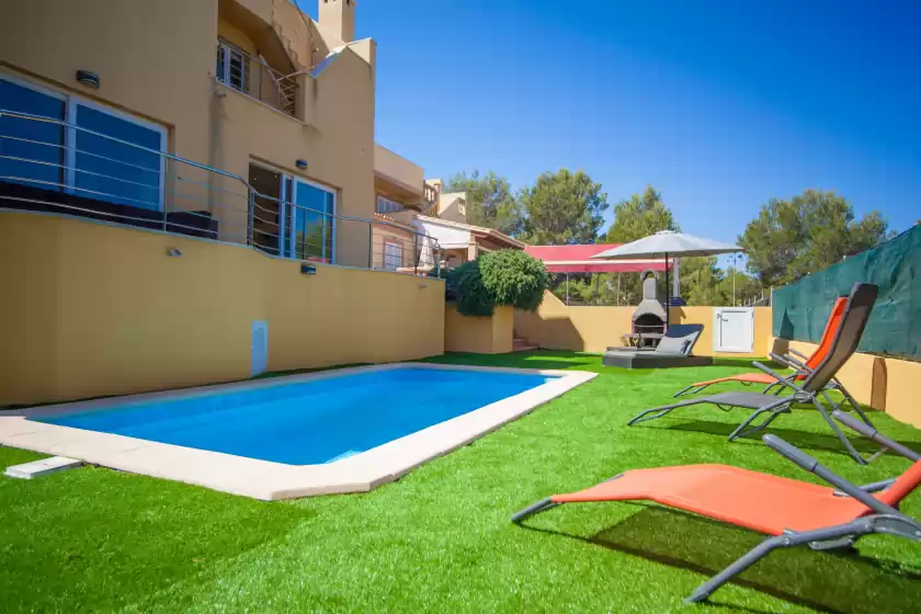 Holiday rentals in Can pacheco, Urbanització Montfarrutx