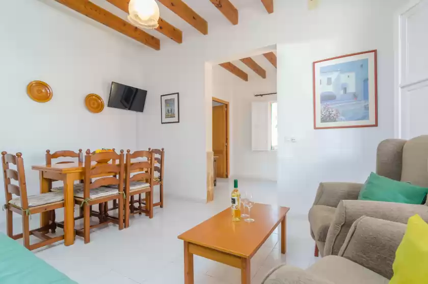 Holiday rentals in Danus burguera pb, Cala Figuera