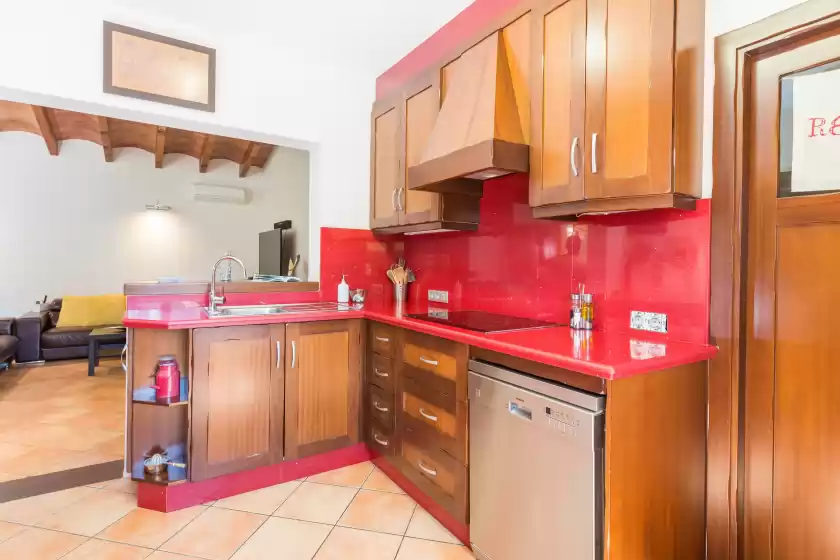 Holiday rentals in Can deu petit, Inca