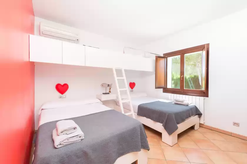 Holiday rentals in Can deu petit, Inca