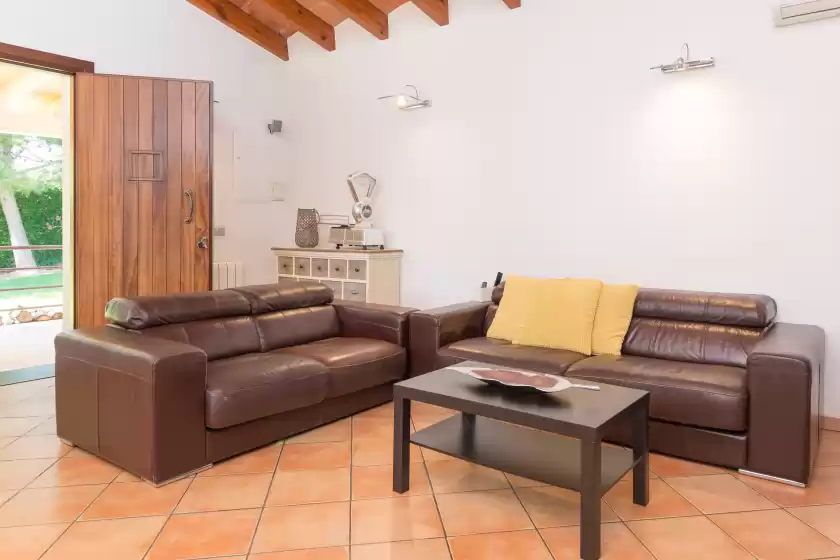 Holiday rentals in Can deu petit, Inca