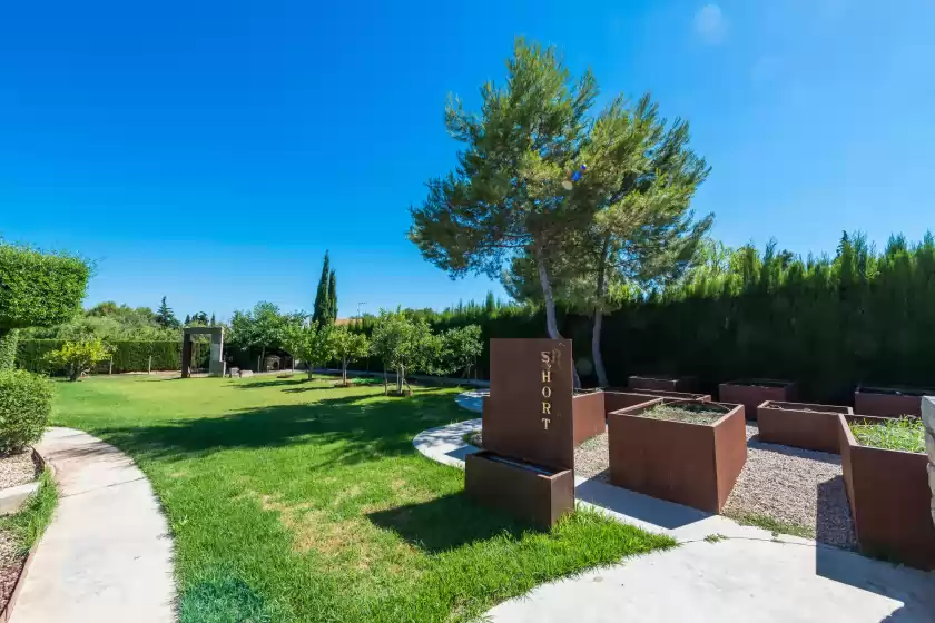 Holiday rentals in Can deu petit, Inca