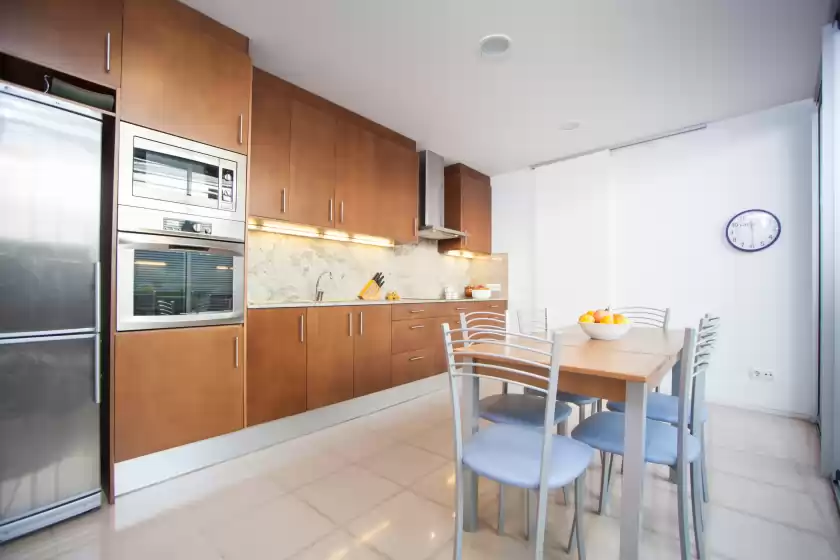 Holiday rentals in Can modern, Sa Pobla