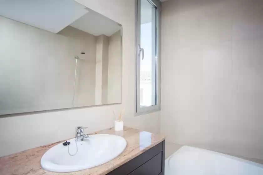 Holiday rentals in Can modern, Sa Pobla