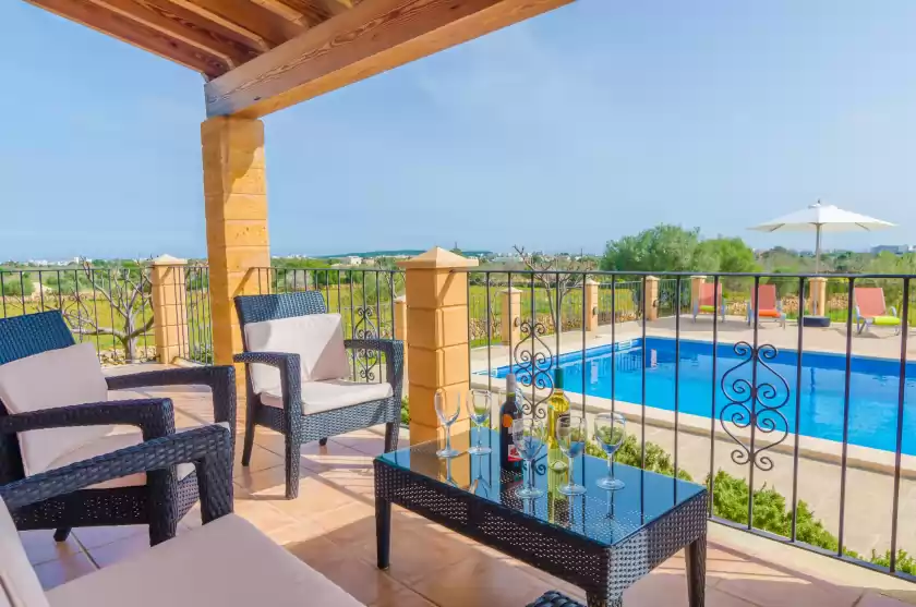 Holiday rentals in Sa torre nova, s'Illot