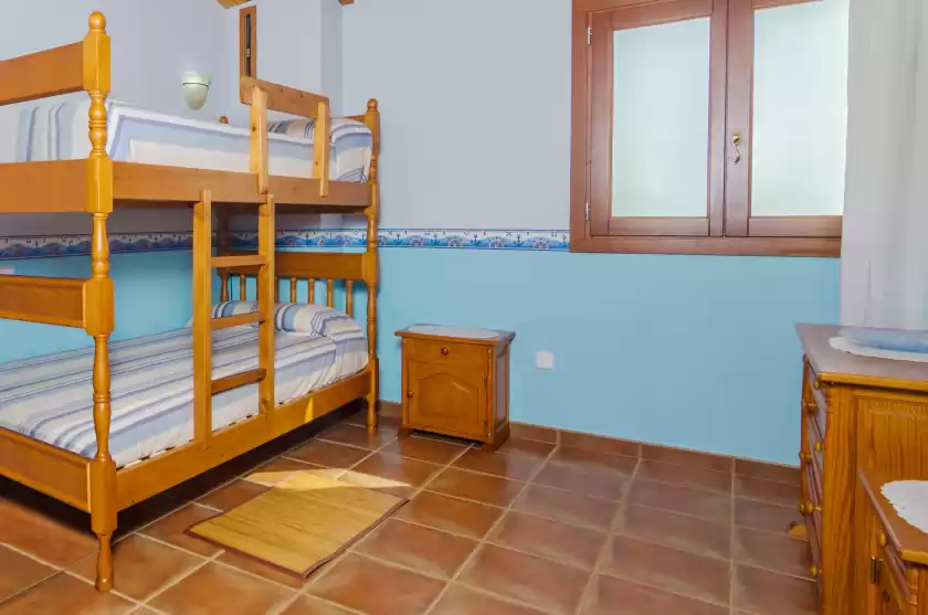 Holiday rentals in Sa torre nova, s'Illot