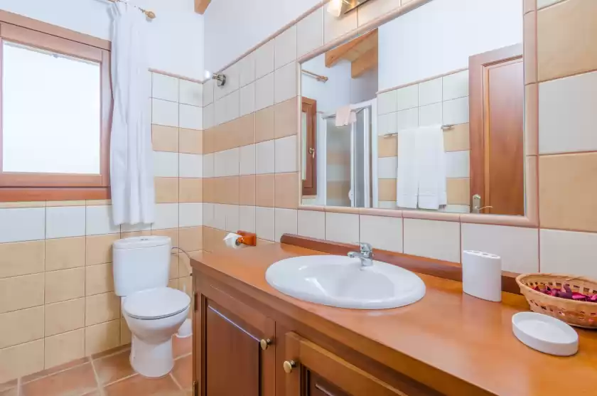 Holiday rentals in Sa torre nova, s'Illot