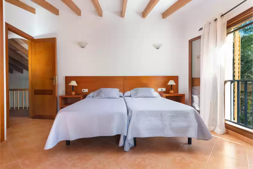Holiday rentals in Es riquers (des pinar), Porreres