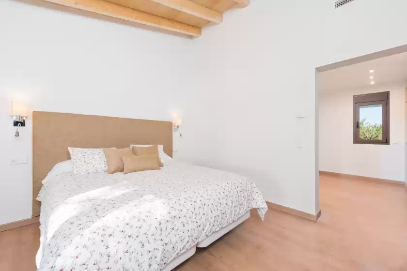 Holiday rentals in Finca sarbosar, Santa María del Camí
