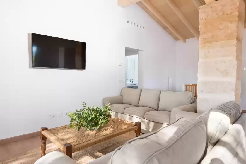 Holiday rentals in Finca sarbosar, Santa María del Camí