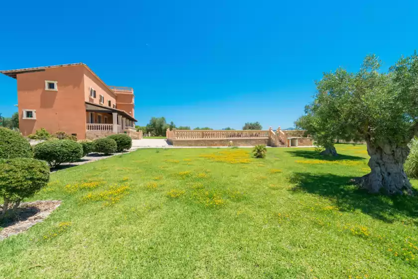 Holiday rentals in Birkadem, Santa Margalida