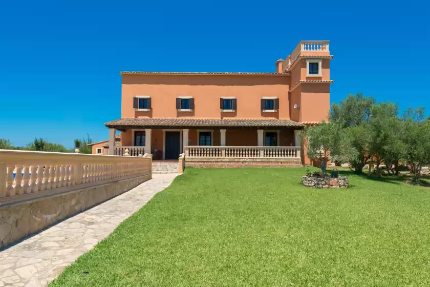 Holiday rentals in Birkadem, Santa Margalida