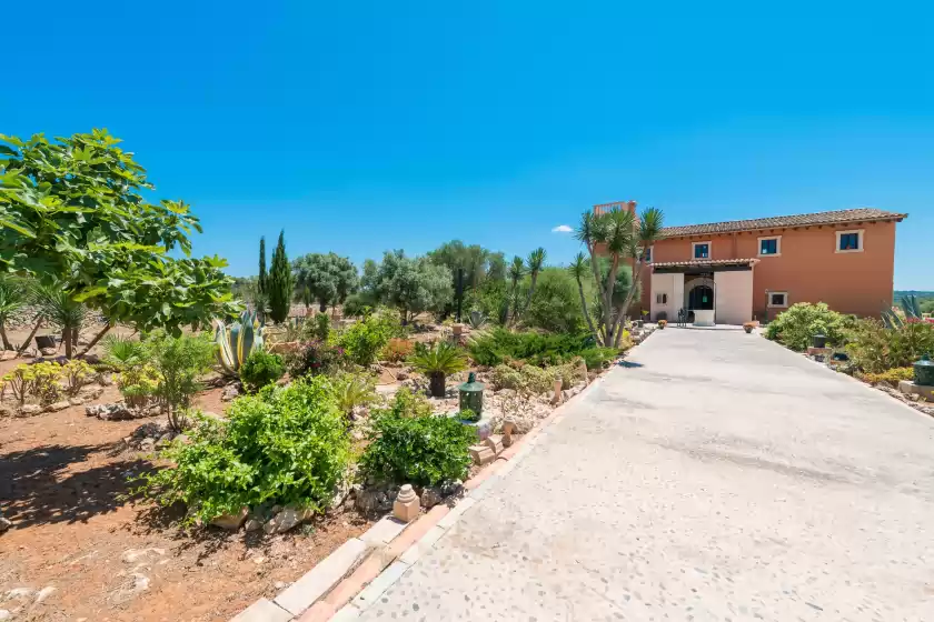 Holiday rentals in Birkadem, Santa Margalida