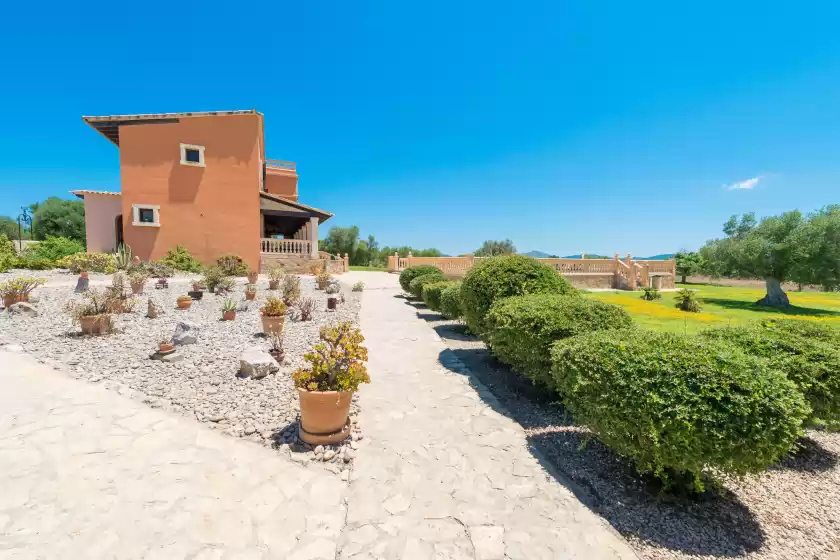 Holiday rentals in Birkadem, Santa Margalida