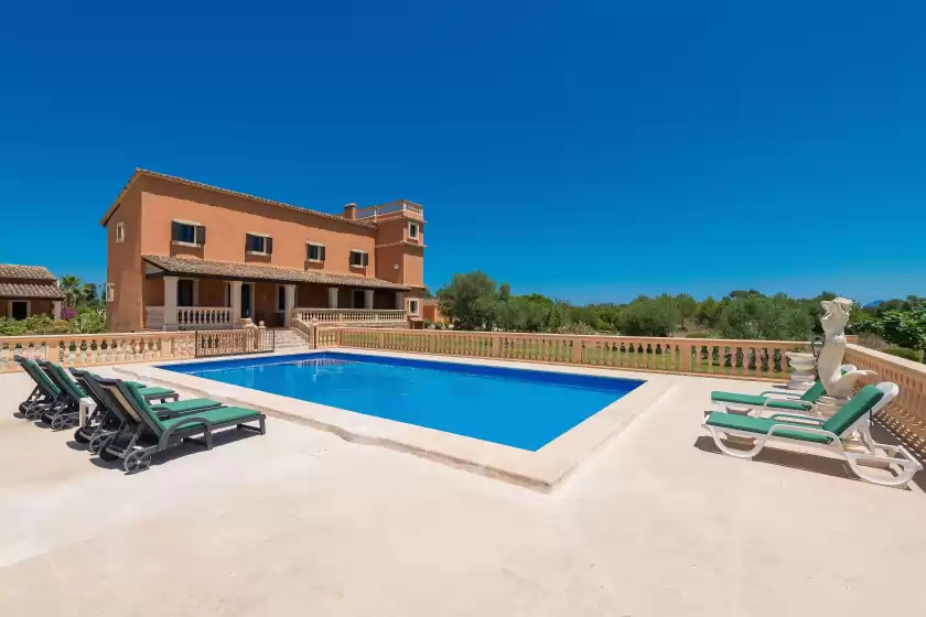Holiday rentals in Birkadem, Santa Margalida