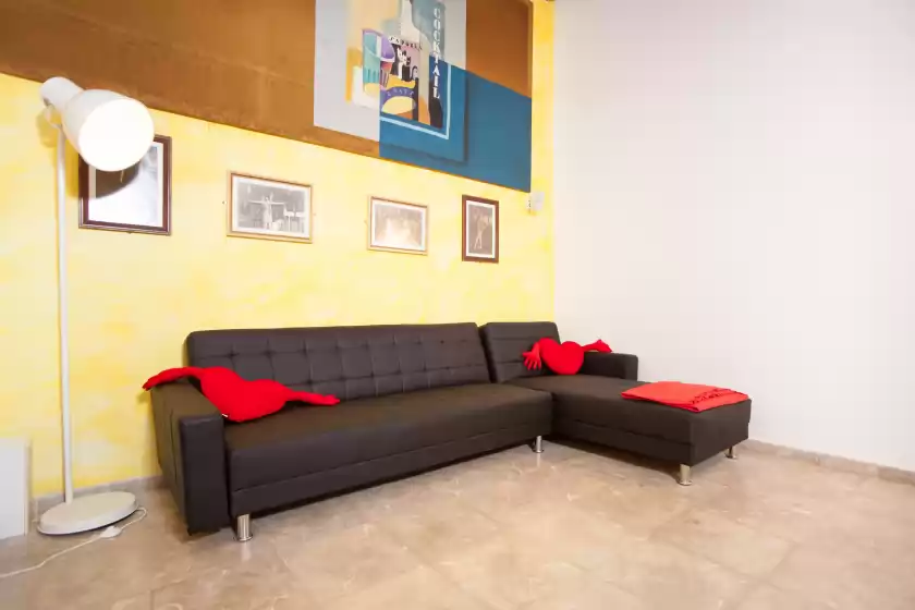 Holiday rentals in Townhouse can miquel, Sa Pobla