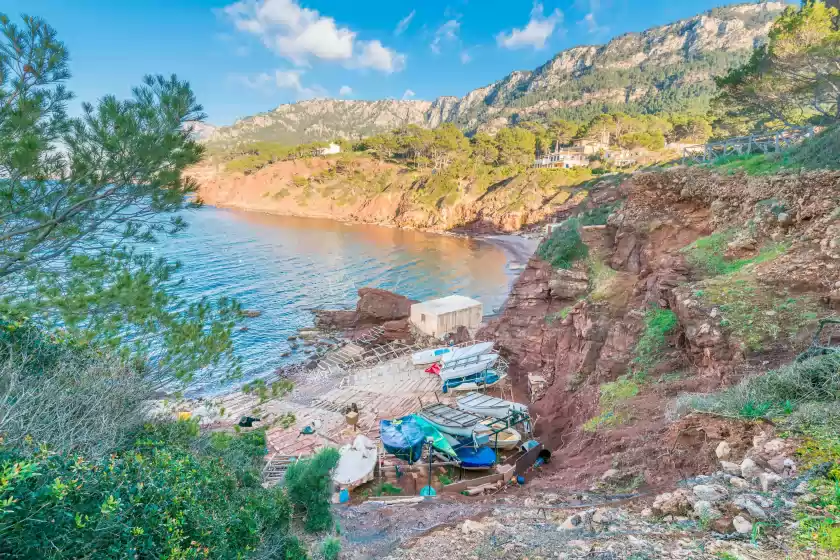 Holiday rentals in Home in tramuntana, es Port des Canonge
