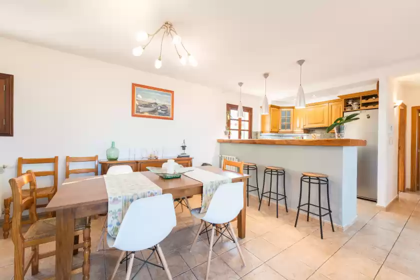 Holiday rentals in Home in tramuntana, es Port des Canonge
