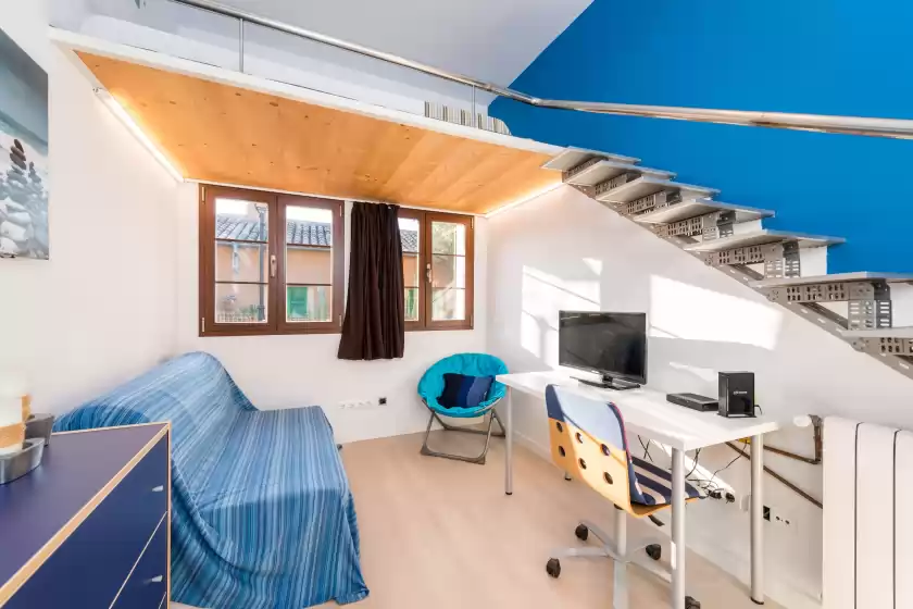 Holiday rentals in Home in tramuntana, es Port des Canonge