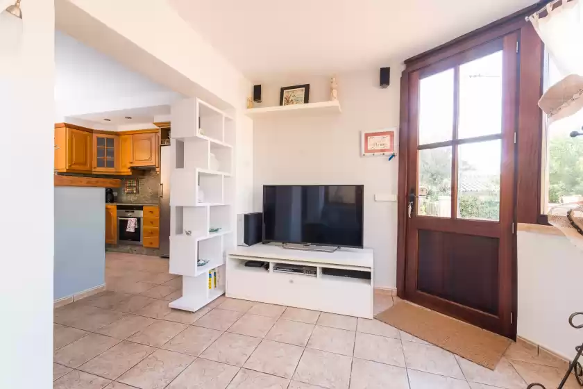 Holiday rentals in Home in tramuntana, es Port des Canonge