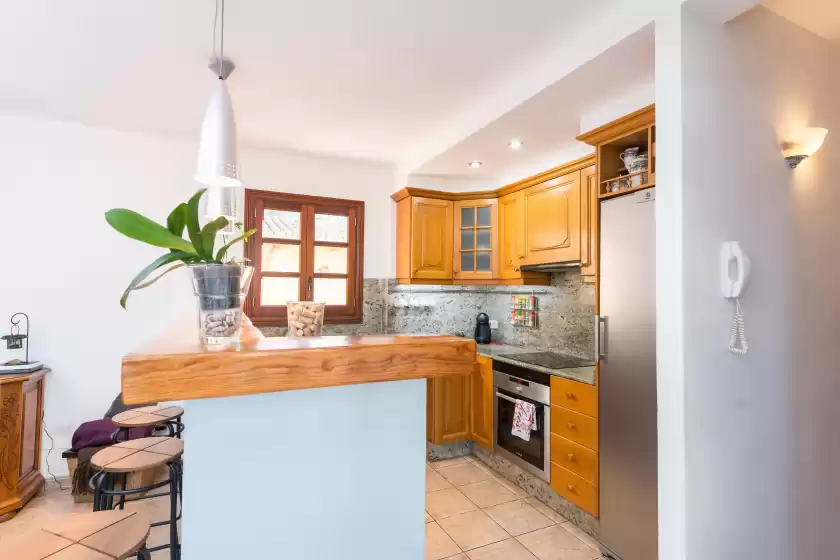 Holiday rentals in Home in tramuntana, es Port des Canonge