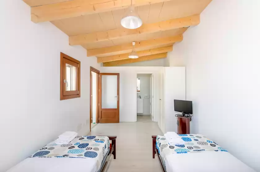 Holiday rentals in Ca na cati, Llucmajor