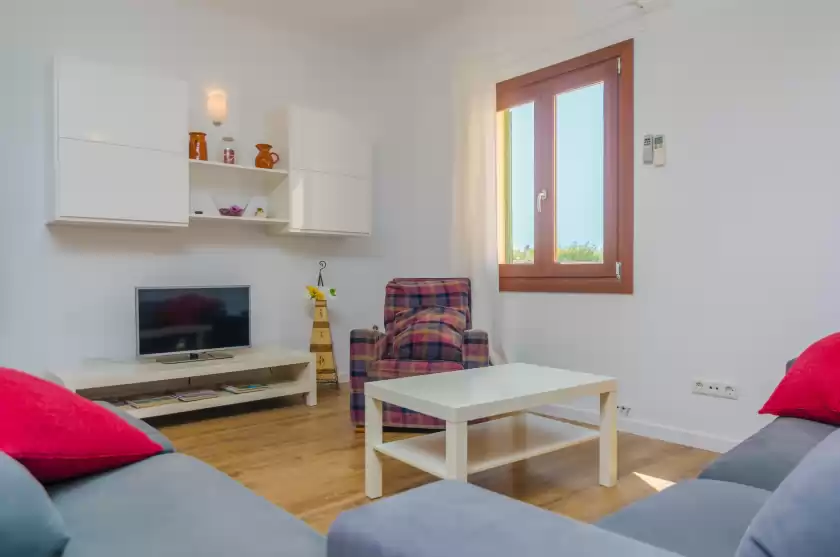 Holiday rentals in Ca na cati, Llucmajor