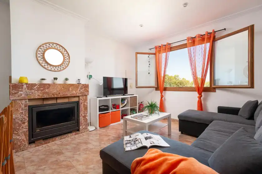 Holiday rentals in Can kalet, Costitx