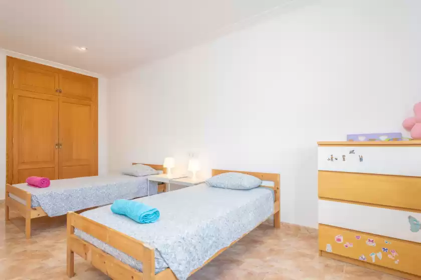 Holiday rentals in Can kalet, Costitx
